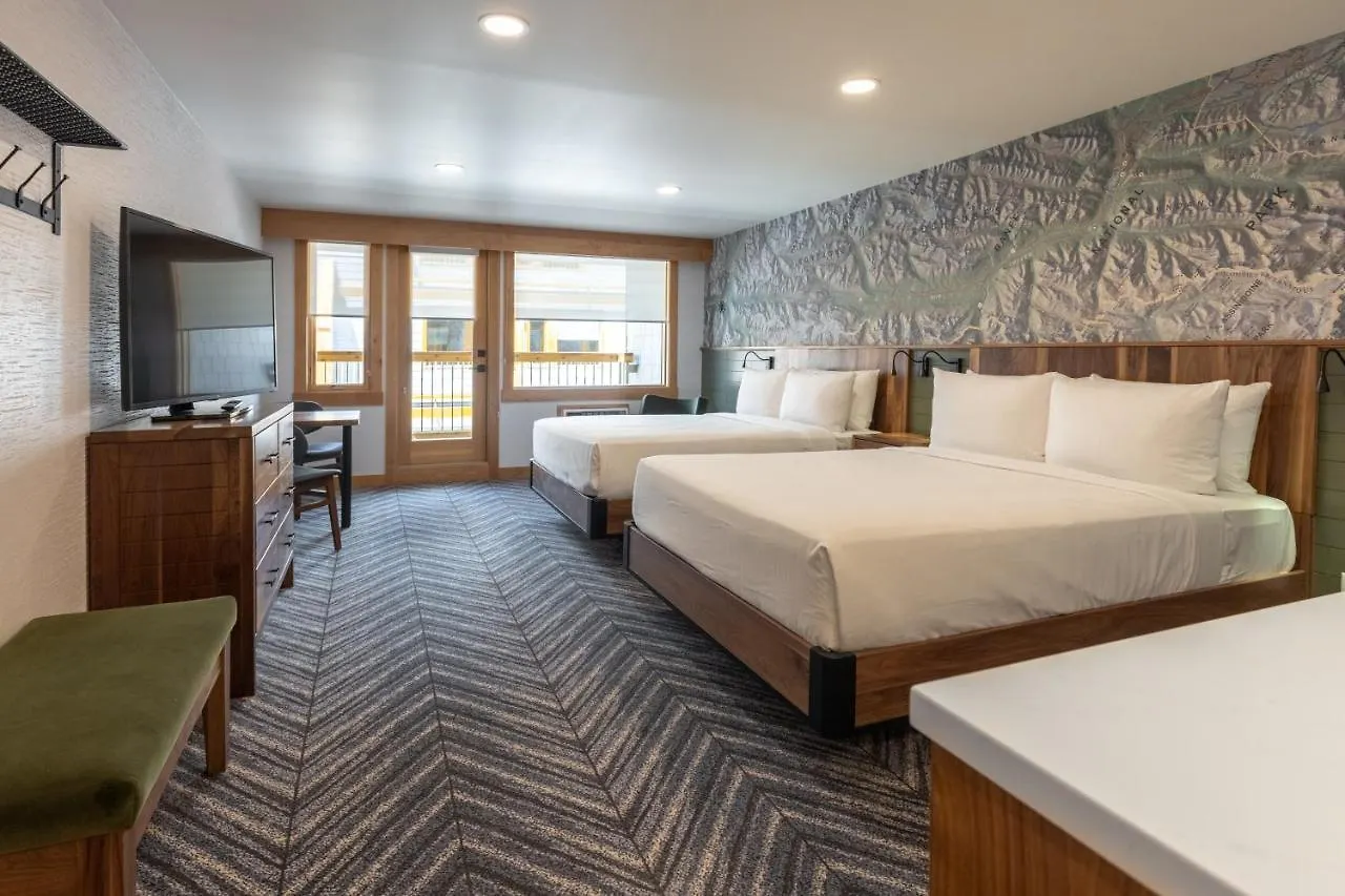 Hotel Canoe And Suites Banff